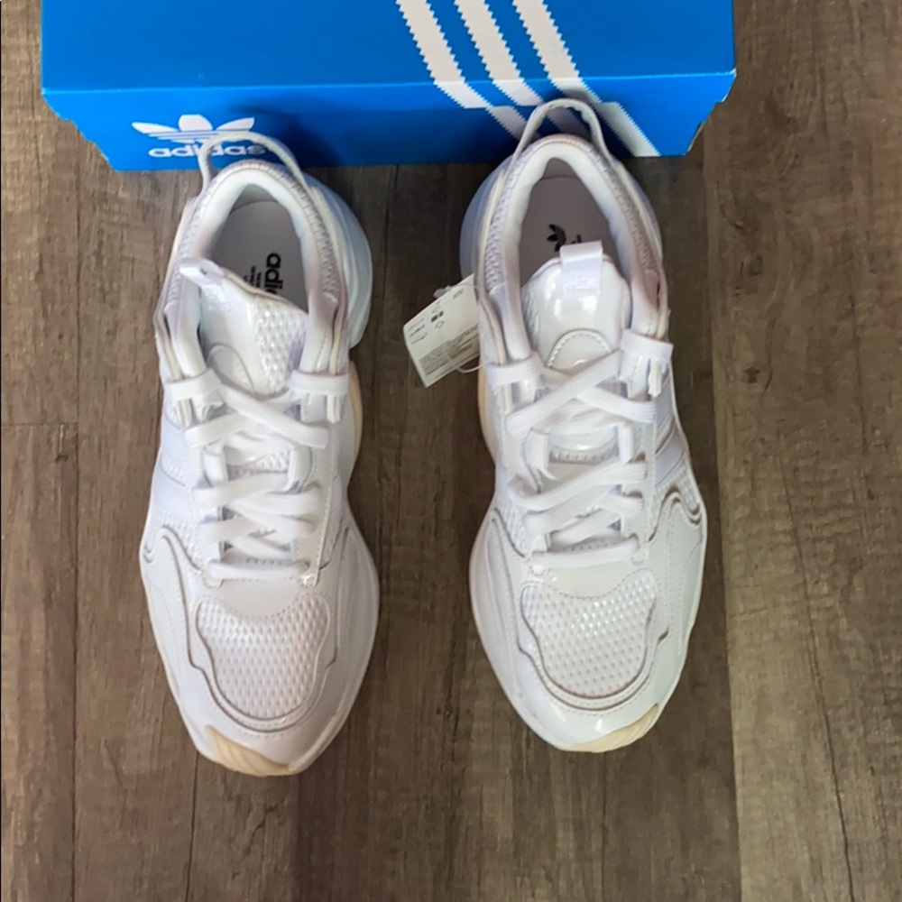 Adidas  Magmur Runner Women's - Picture 8 of 10
